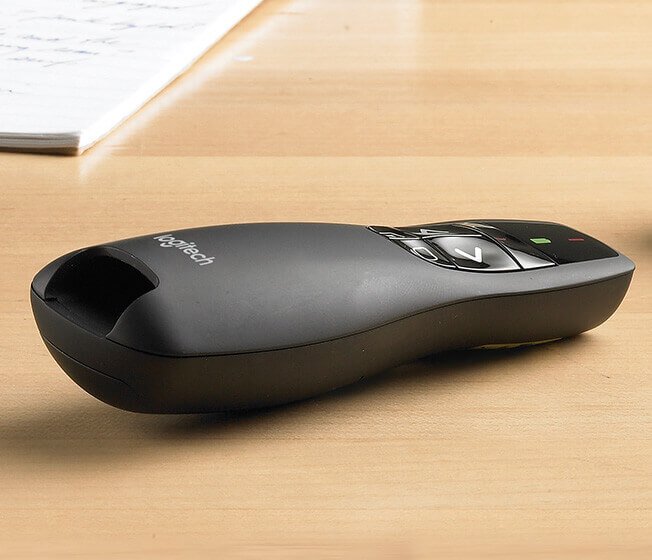 Пульт дистанционного управления презентацией Logitech R400